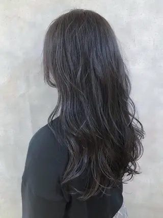 ロング カラー MOU namba ムウナンバのヘアスタイル