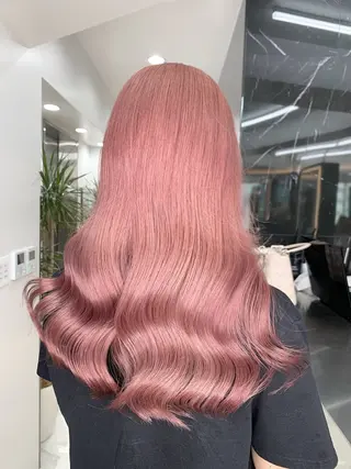 ロング カラー ZYNX所属・MAHIRO/複雑 履歴/ハイトーンのヘアスタイル