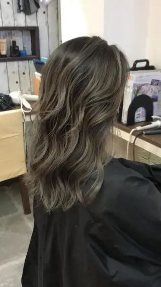 ロング カラー ヘアアレンジ ハイライト、レイヤー カット/西梅田/中西のヘアスタイル