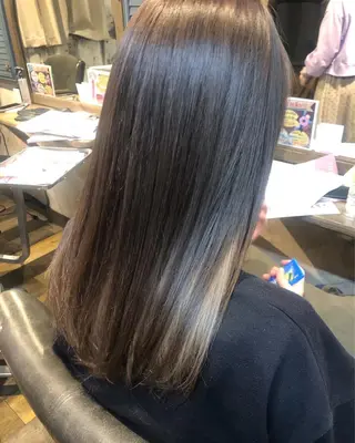 セミロング ai 浅草橋のヘアスタイル