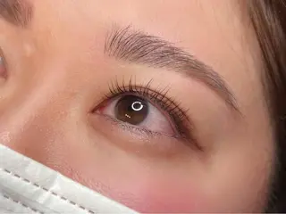 マツエク・マツパ Juliet薬院Black label所属・アイ＆ブロウリスト Kurokiのマツエク・マツパデザイン