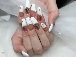 ネイル 🌈 Laule'aのネイルデザイン