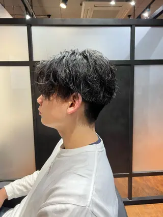 メンズ newi TATSUのヘアスタイル