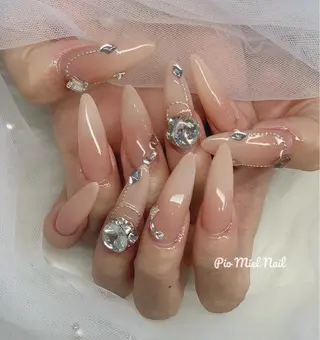 ネイル HANA 長さだしのネイルデザイン