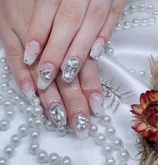 ネイル She   Nail所属・ISA_ BELLAのネイルデザイン