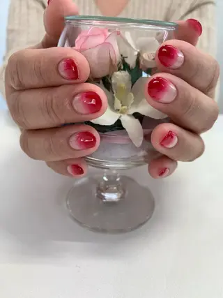 ネイル Mule Beauty Salon所属・ミュール ビューティーサロンのネイルデザイン