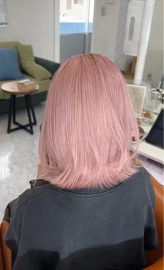 ミディアム Raffineラフィーネ所属・YUKI ☆のヘアスタイル