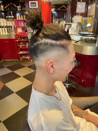 メンズ 👑派手髪/カット 👑ANRYのヘアスタイル