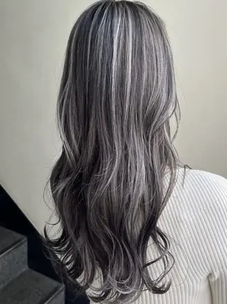 ロング カラー hair design NORM所属・吉田裕太/ハイライト ダブルカラーのヘアスタイル