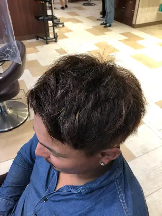 ショート カラー メンズ ツイスパ/メンズ特化 🦋𝑺𝑶𝑵𝑬のヘアスタイル