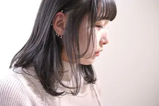 ミディアム カラー 樋口 千尋のヘアスタイル