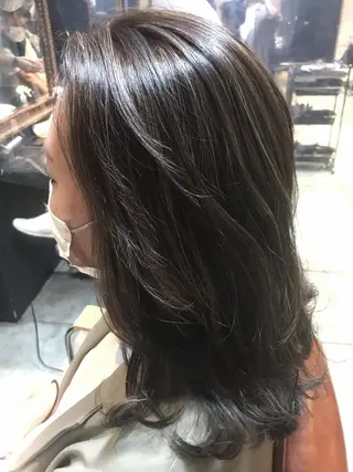 セミロング カラー 【N°deseo】 Hiromi🦋のヘアスタイル