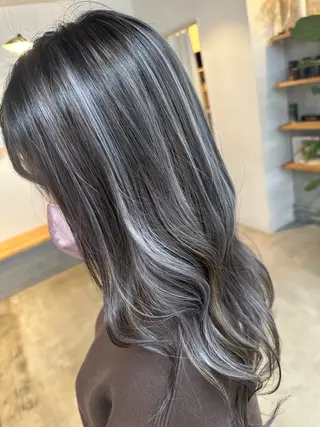 ロング カラー ブリーチ毛縮毛矯正 👑山口のヘアスタイル