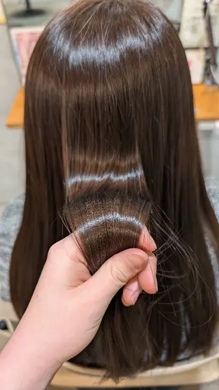 カラー ロング 【女性限定】 しおりのヘアスタイル