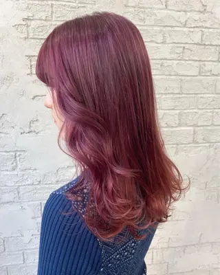 ロング カラー オリーブ/アッシュ やわらか透明感カラーのヘアスタイル