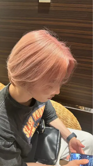 カラー メンズ NaVIユウジ ブリーチカラーのヘアスタイル