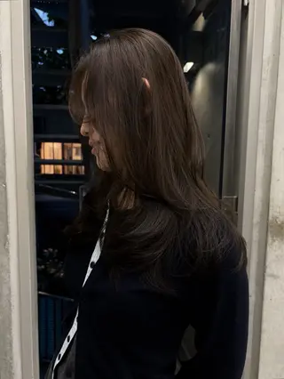 セミロング カラー レイヤー/柔色 カラー/SAkiのヘアスタイル