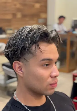 ミディアム カラー パーマ ⭐️綾瀬駅 穴久保光のヘアスタイル