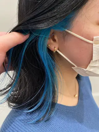 ミディアム カラー オタク美容師💟 チバコナツのヘアスタイル