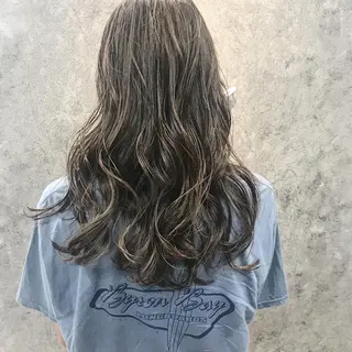 セミロング 所渉/韓国レイヤー /ウルフカットのヘアスタイル