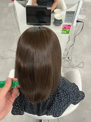 ミディアム カラー door white hideのヘアスタイル