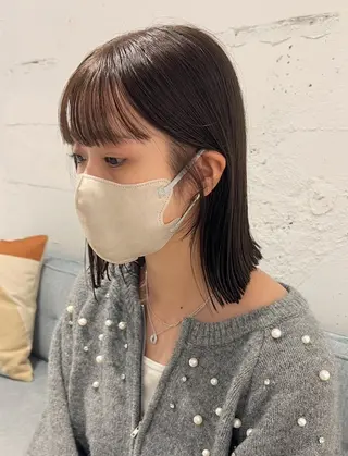 ミディアム カラー 峯田 優花のヘアスタイル