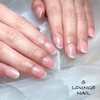 ネイル S LOUNGE NAIL所属・パーツたくさん🍓 SUMIのネイルデザイン