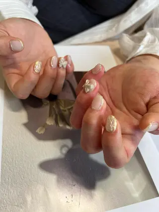 ネイル ちゅるんネイル🪄 耳ツボジュエリー🔗のネイルデザイン