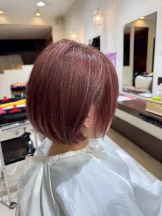 ショート カラー 安藤 真由のヘアスタイル