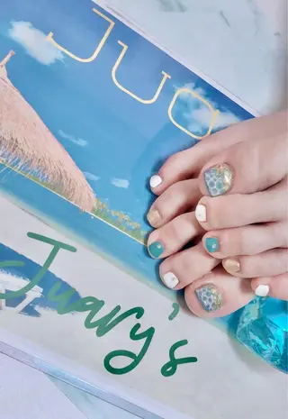 ミディアム カラー キッズ ネイル マツエク・マツパ 💎ビューティサロン 湘南　RIRAN💎のネイルデザイン