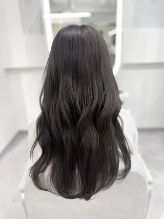 ロング Elsa the leap元町店所属・Elsa アヤカのヘアスタイル