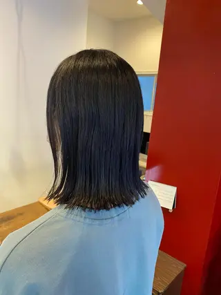 ミディアム 小日向 沙織のヘアスタイル