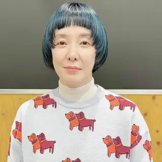 ショート カラー アラキチヒロ THE REMMYのヘアスタイル