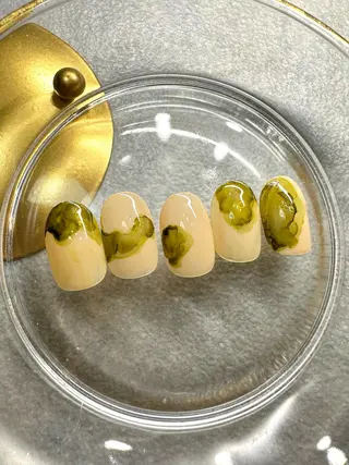 ネイル kiii.__ ✴︎*のネイルデザイン