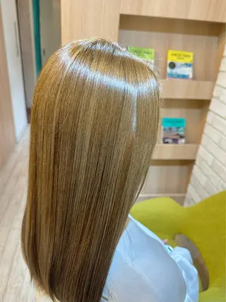 ロング カラー 🐖 やぶたはるや🐖のヘアスタイル