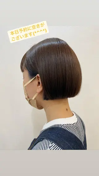 ショート カラー 内田温子大人女性 ハイライト、ボブのヘアスタイル