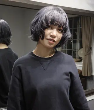 ショート カラー 来美 / クルミのヘアスタイル