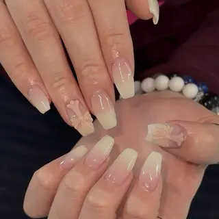 ネイル Sarina ⋆⭒˚ mavieのネイルデザイン