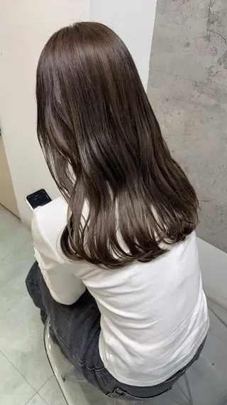 ミディアム カラー ayaka🫧 梅田ダブルカラーのヘアスタイル