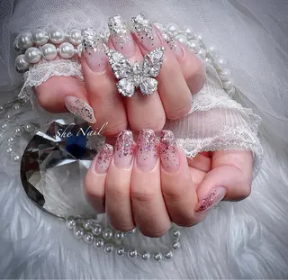 ネイル She   Nail所属・ISA_ BELLAのネイルデザイン