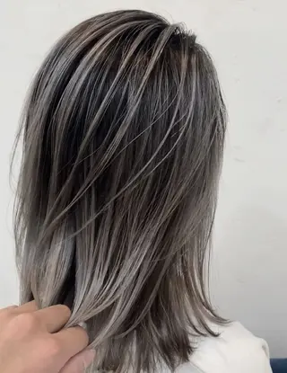 セミロング シマオカイッセイ 個室サロンaceのヘアスタイル