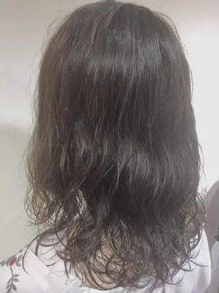 セミロング カラー パーマ 可愛いを作る神 ナオヒロのヘアスタイル