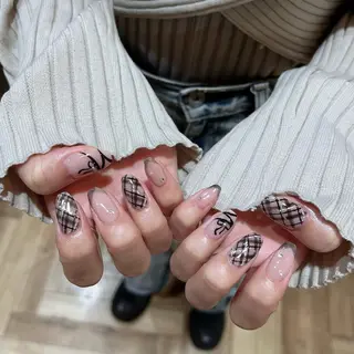 ネイル REMIA上大岡所属・REMIA 🤍 nakaneのネイルデザイン