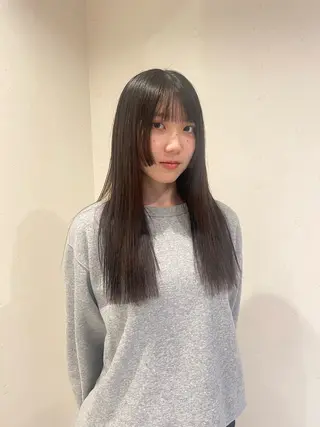 ロング カラー 渋谷 留菜のヘアスタイル