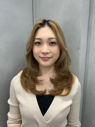 セミロング ONYX 表参道所属・ショート/ボブ/似 合わせ/顔周りカットのヘアスタイル