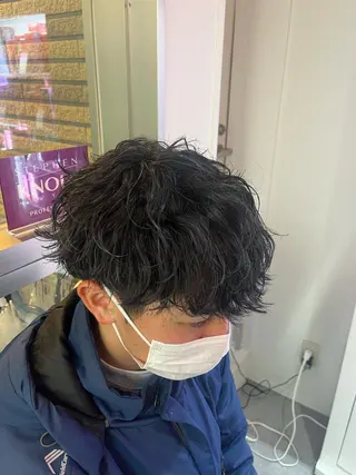 メンズハイトーン 北斗💍レイヤーのヘアスタイル