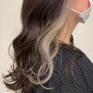 セミロング カラー ヘアアレンジ salowin新宿三丁目店所属・🖤小顔ボブ/ウルフ レイヤー🖤山本諒のヘアスタイル