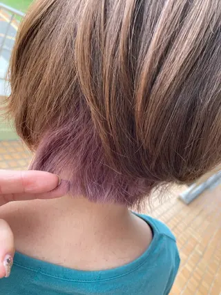 ショート カラー Dali 若松　朋美のヘアスタイル