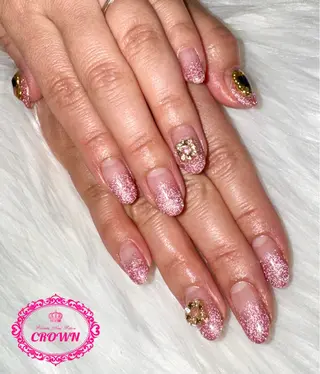 ネイル CROWN プライベートサロンのネイルデザイン