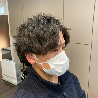 ショート パーマ メンズ 藤森 達也のヘアスタイル